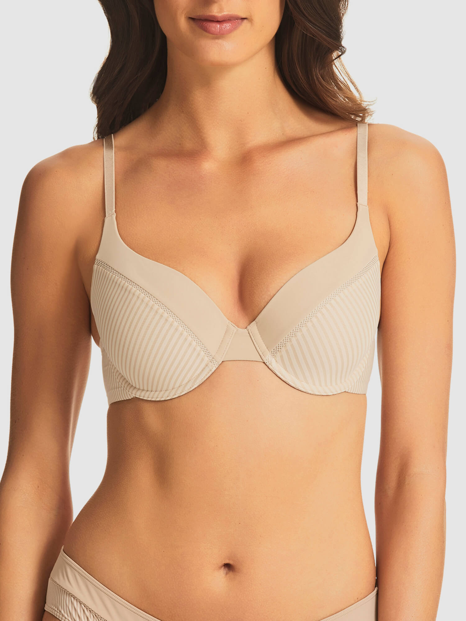 Why Bra Cups Gap (and How To Avoid It) - ParfaitLingerie.com - Blog