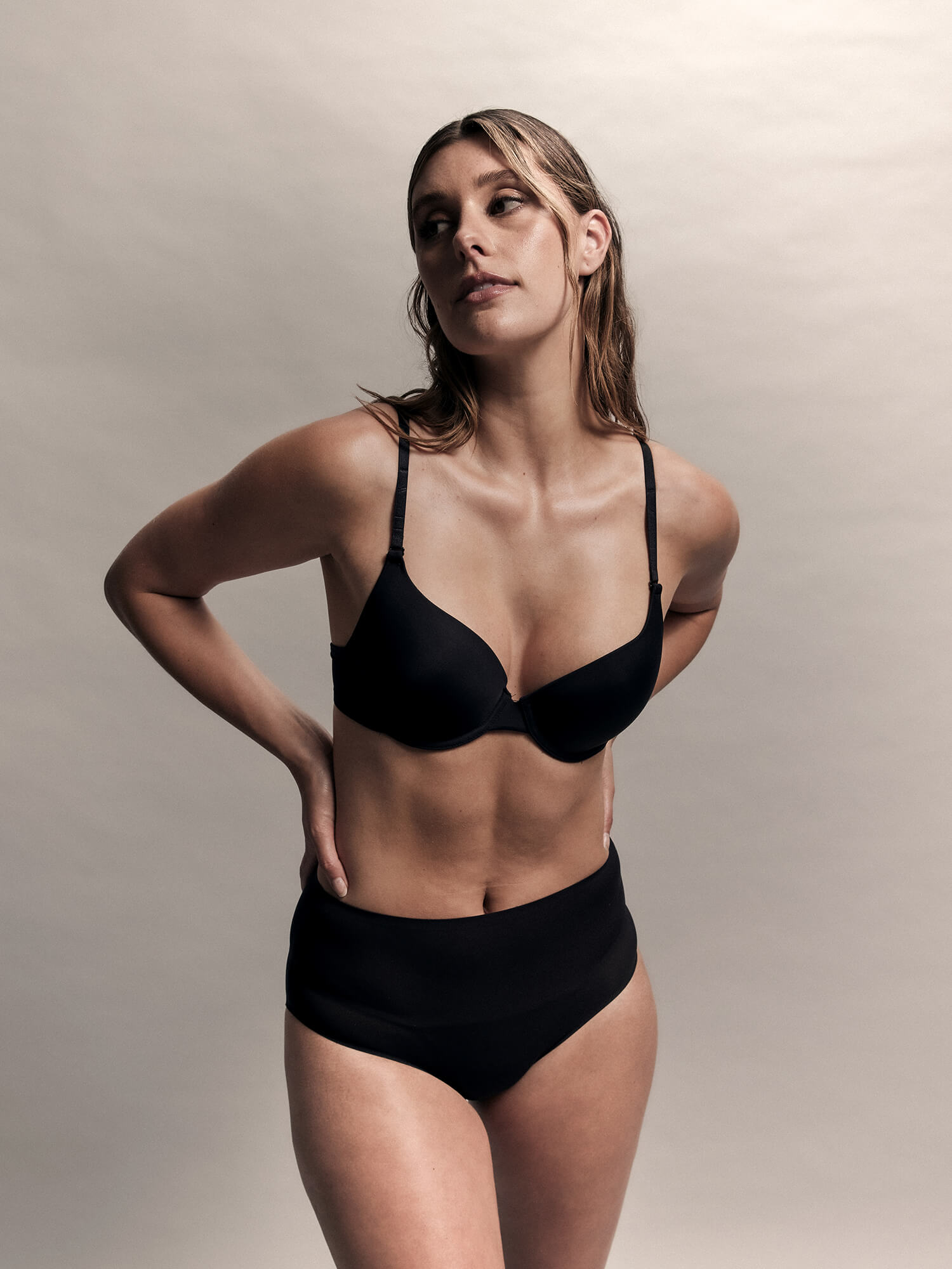 Finelines Refined Backless Bodysuit - Black - Curvy Bras
