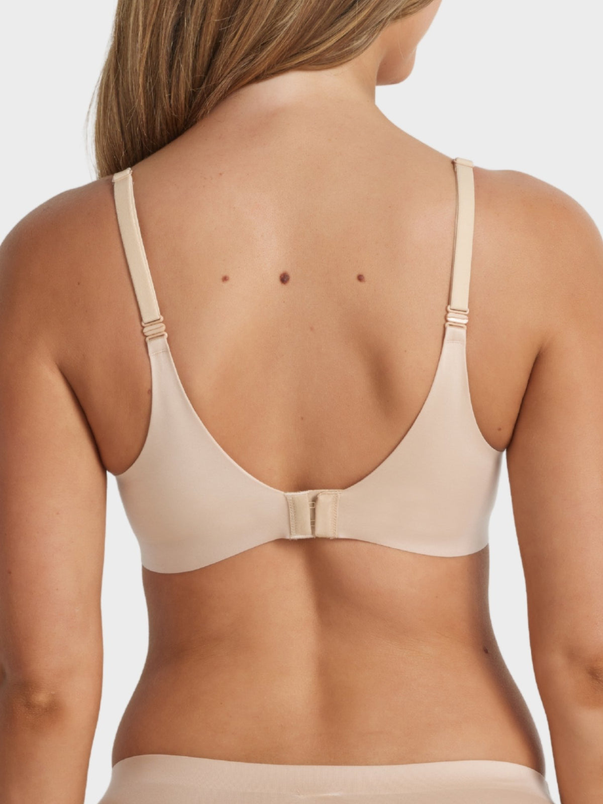 Back view of the Ultrasoft Full Coverage T-Shirt Bra in Brush with adjustable shoulder straps and hook-and-eye closure